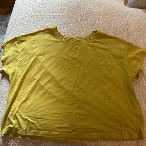 Chartreuse cropped top size 10 Lululemon